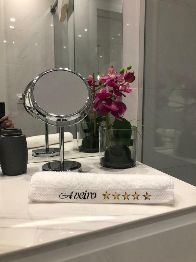 Aveiro 5 Estrelas Palace Apartment ภายนอก รูปภาพ